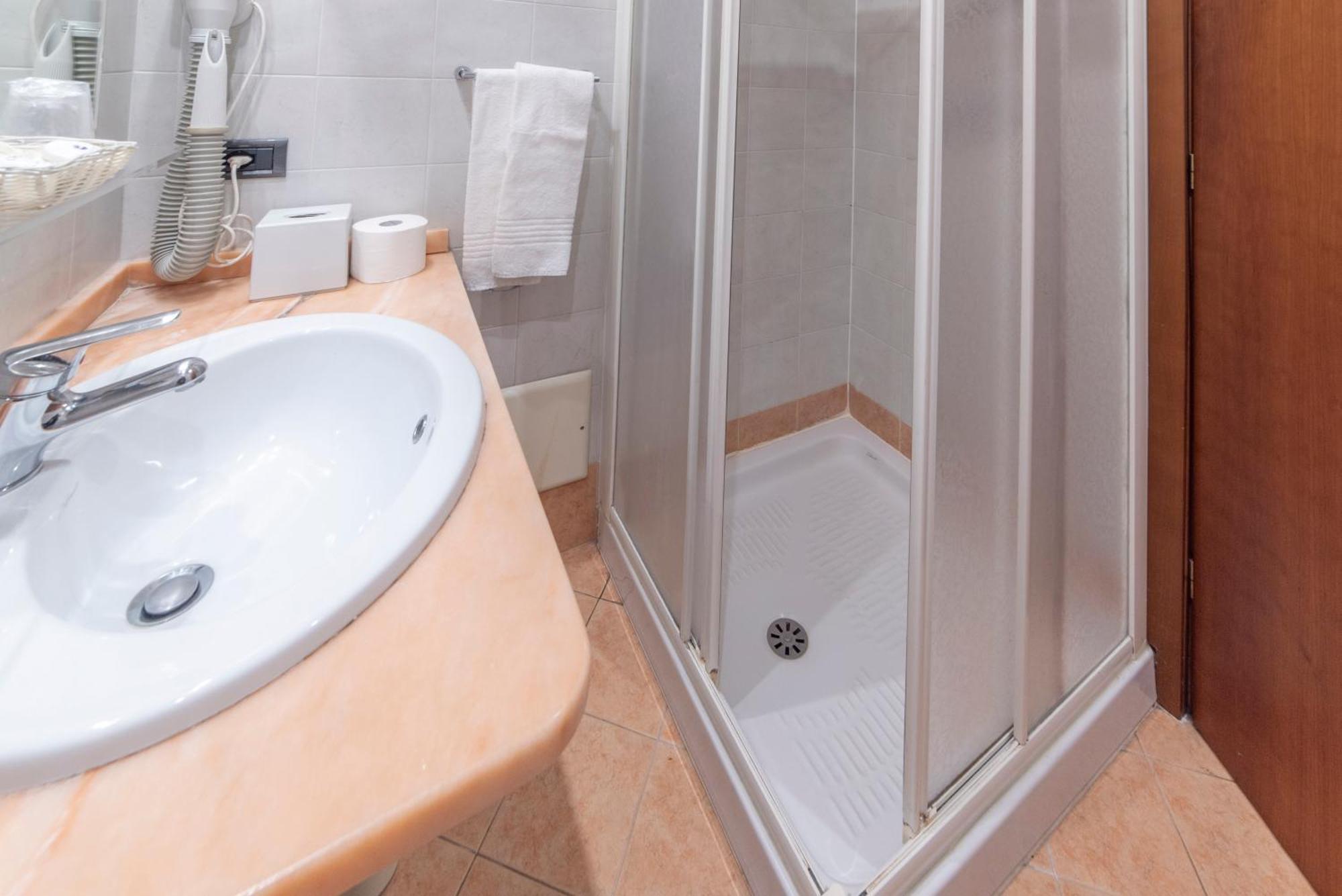Hotel Bettina ميرجوزو المظهر الخارجي الصورة